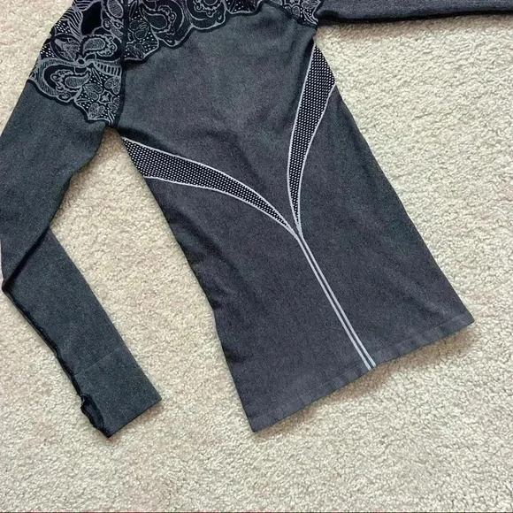 Athleta Twist Half Zip Hoodie Black/Gray Running Jacket Style# 930289 Size Small - Picture 10 of 15